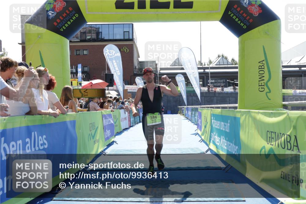 09.08.2026 - GEWOBA Citytriathlon Bremen Yannick Fuchs http://msf.ph/oto/9936413 09.08.2026 15:05:54 Ziel 184 meine-sportfotos.de