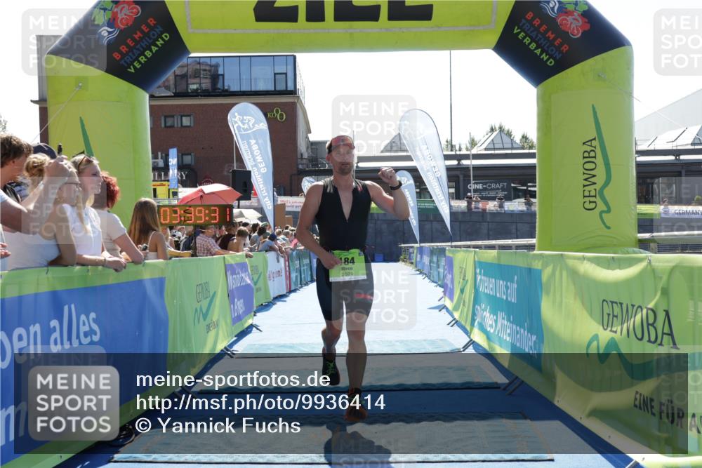 09.08.2026 - GEWOBA Citytriathlon Bremen Yannick Fuchs http://msf.ph/oto/9936414 09.08.2026 15:05:54 Ziel 184 meine-sportfotos.de