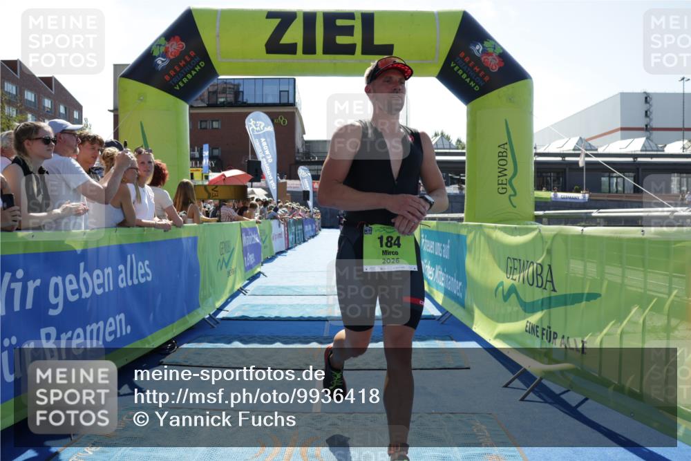 09.08.2026 - GEWOBA Citytriathlon Bremen Yannick Fuchs http://msf.ph/oto/9936418 09.08.2026 15:05:55 Ziel 184 meine-sportfotos.de