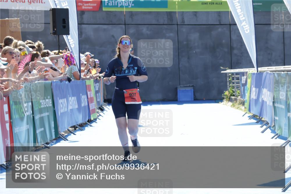 09.08.2026 - GEWOBA Citytriathlon Bremen Yannick Fuchs http://msf.ph/oto/9936421 09.08.2026 15:06:02 Ziel 927 meine-sportfotos.de