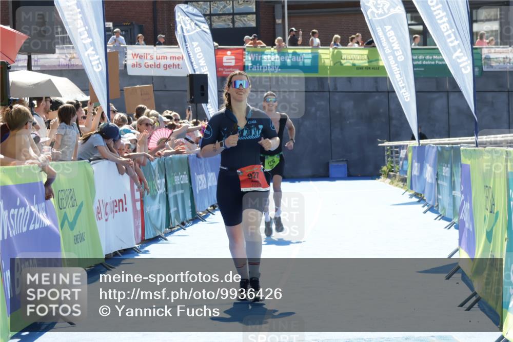 09.08.2026 - GEWOBA Citytriathlon Bremen Yannick Fuchs http://msf.ph/oto/9936426 09.08.2026 15:06:05 Ziel 176, 927 meine-sportfotos.de