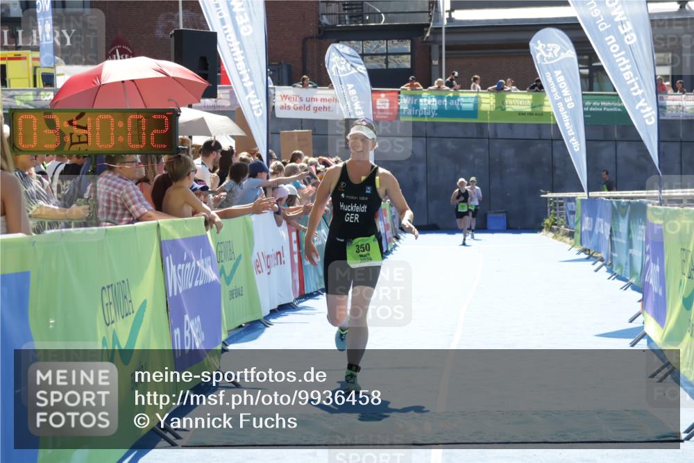09.08.2026 - GEWOBA Citytriathlon Bremen Yannick Fuchs http://msf.ph/oto/9936458 09.08.2026 15:06:25 Ziel 109, 350 meine-sportfotos.de