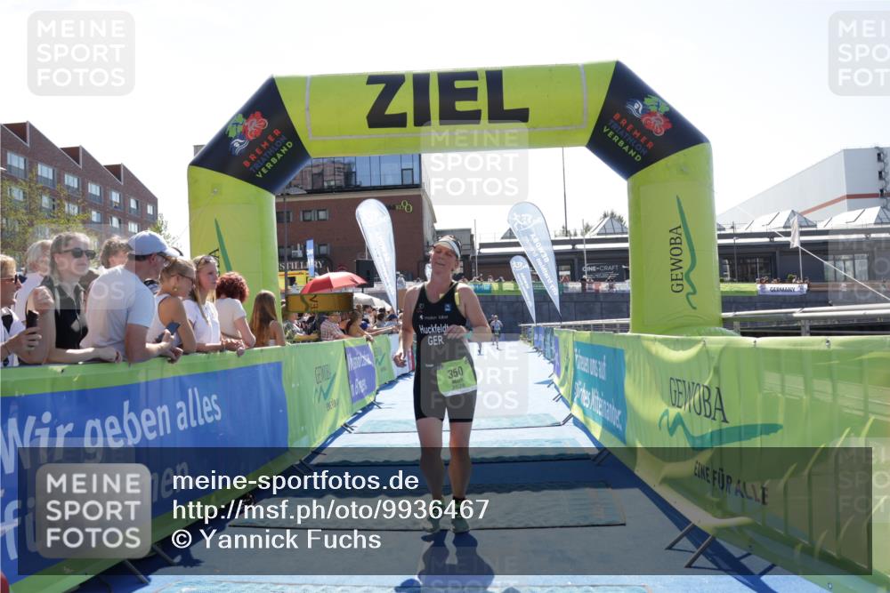 09.08.2026 - GEWOBA Citytriathlon Bremen Yannick Fuchs http://msf.ph/oto/9936467 09.08.2026 15:06:27 Ziel 350, 353 meine-sportfotos.de