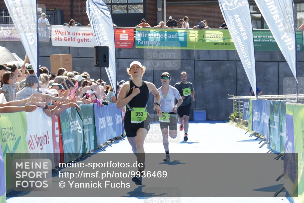 09.08.2026 - GEWOBA Citytriathlon Bremen Yannick Fuchs http://msf.ph/oto/9936469 09.08.2026 15:06:30 Ziel 294, 350, 353 meine-sportfotos.de