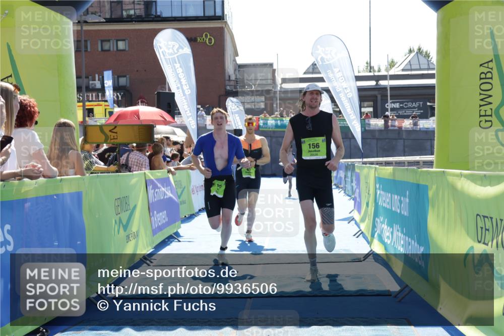 09.08.2026 - GEWOBA Citytriathlon Bremen Yannick Fuchs http://msf.ph/oto/9936506 09.08.2026 15:06:44 Ziel 15, 81, 100, 156 meine-sportfotos.de