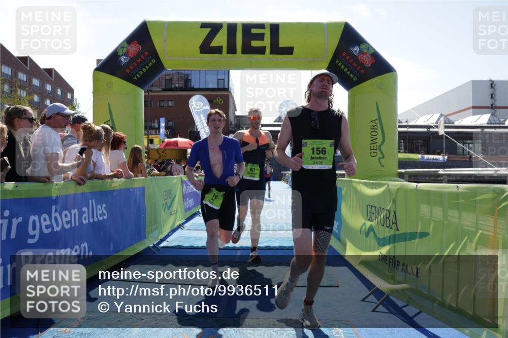 09.08.2026 - GEWOBA Citytriathlon Bremen Yannick Fuchs http://msf.ph/oto/9936511 09.08.2026 15:06:46 Ziel 15, 81, 100, 156 meine-sportfotos.de
