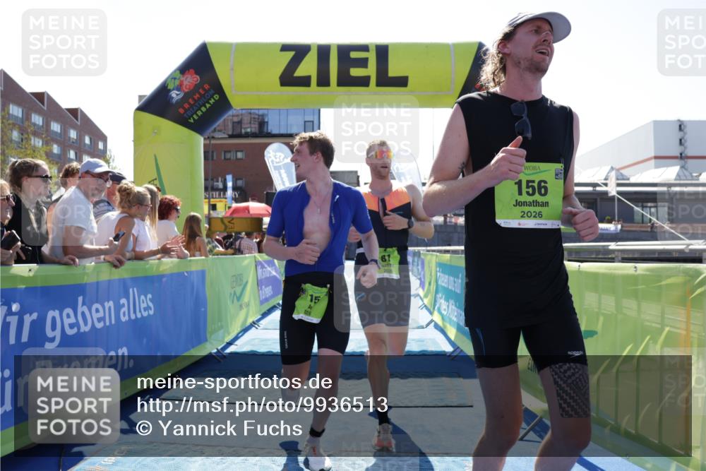09.08.2026 - GEWOBA Citytriathlon Bremen Yannick Fuchs http://msf.ph/oto/9936513 09.08.2026 15:06:46 Ziel 15, 81, 100, 156 meine-sportfotos.de