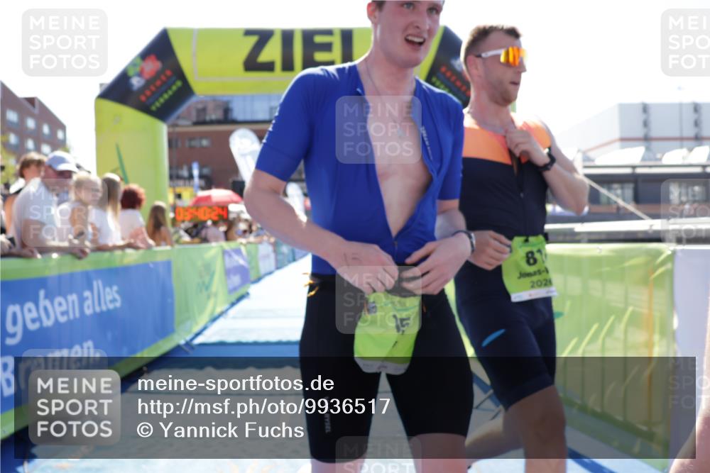 09.08.2026 - GEWOBA Citytriathlon Bremen Yannick Fuchs http://msf.ph/oto/9936517 09.08.2026 15:06:47 Ziel 15, 81, 100, 156 meine-sportfotos.de
