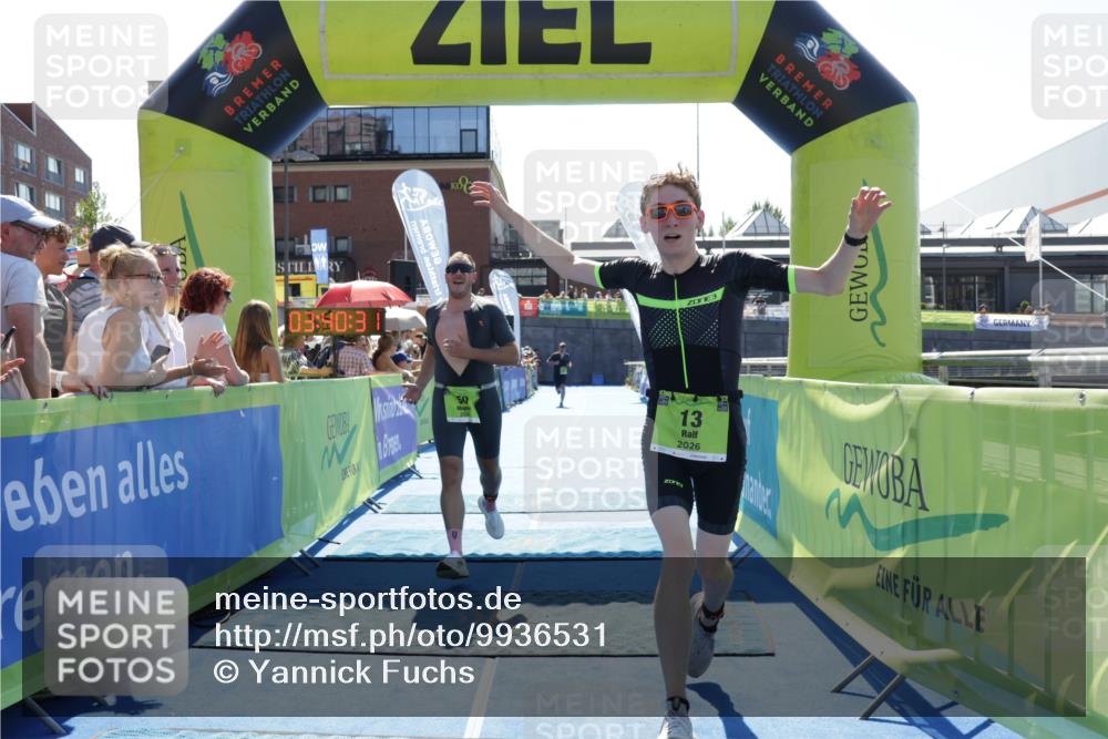 09.08.2026 - GEWOBA Citytriathlon Bremen Yannick Fuchs http://msf.ph/oto/9936531 09.08.2026 15:06:54 Ziel 13, 50, 177 meine-sportfotos.de