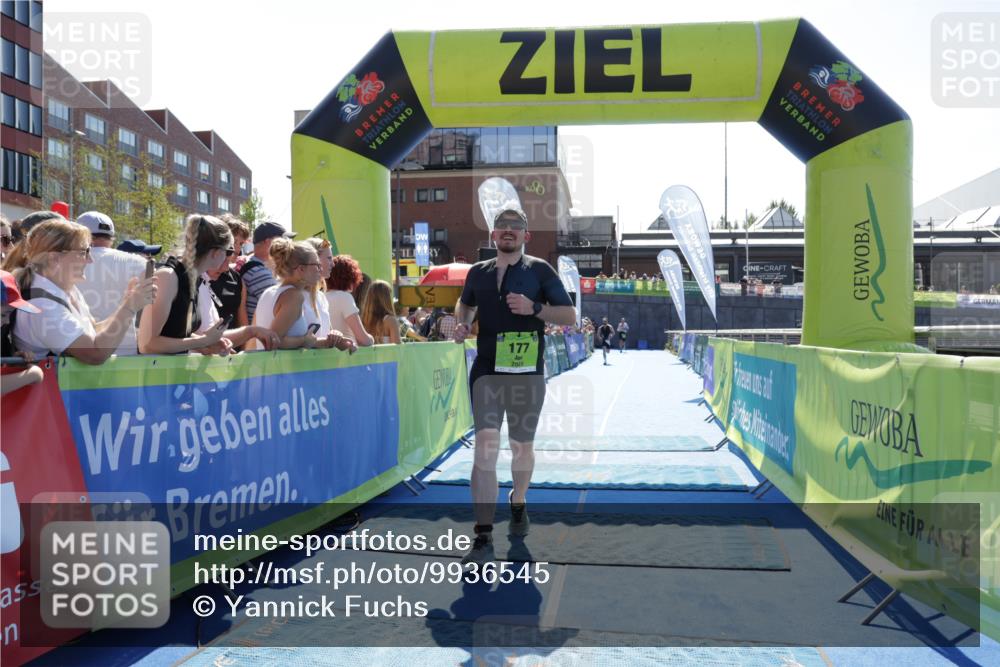 09.08.2026 - GEWOBA Citytriathlon Bremen Yannick Fuchs http://msf.ph/oto/9936545 09.08.2026 15:07:00 Ziel 71, 177 meine-sportfotos.de