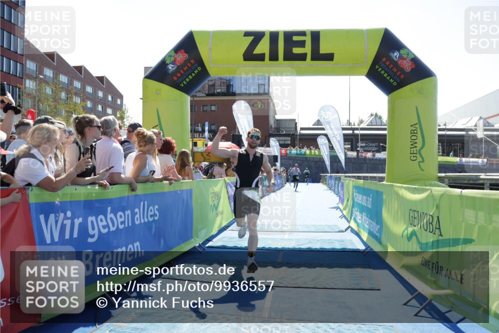 09.08.2026 - GEWOBA Citytriathlon Bremen Yannick Fuchs http://msf.ph/oto/9936557 09.08.2026 15:07:04 Ziel 71, 117 meine-sportfotos.de