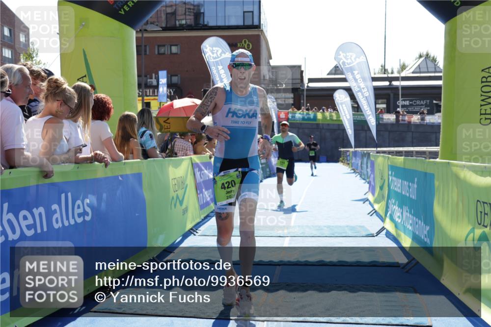 09.08.2026 - GEWOBA Citytriathlon Bremen Yannick Fuchs http://msf.ph/oto/9936569 09.08.2026 15:07:12 Ziel 117, 155, 420 meine-sportfotos.de