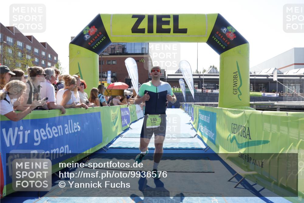 09.08.2026 - GEWOBA Citytriathlon Bremen Yannick Fuchs http://msf.ph/oto/9936576 09.08.2026 15:07:15 Ziel 114, 155, 420 meine-sportfotos.de