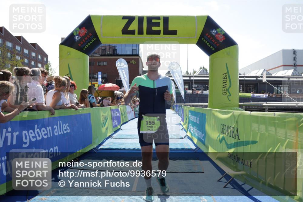 09.08.2026 - GEWOBA Citytriathlon Bremen Yannick Fuchs http://msf.ph/oto/9936579 09.08.2026 15:07:16 Ziel 114, 155, 420 meine-sportfotos.de