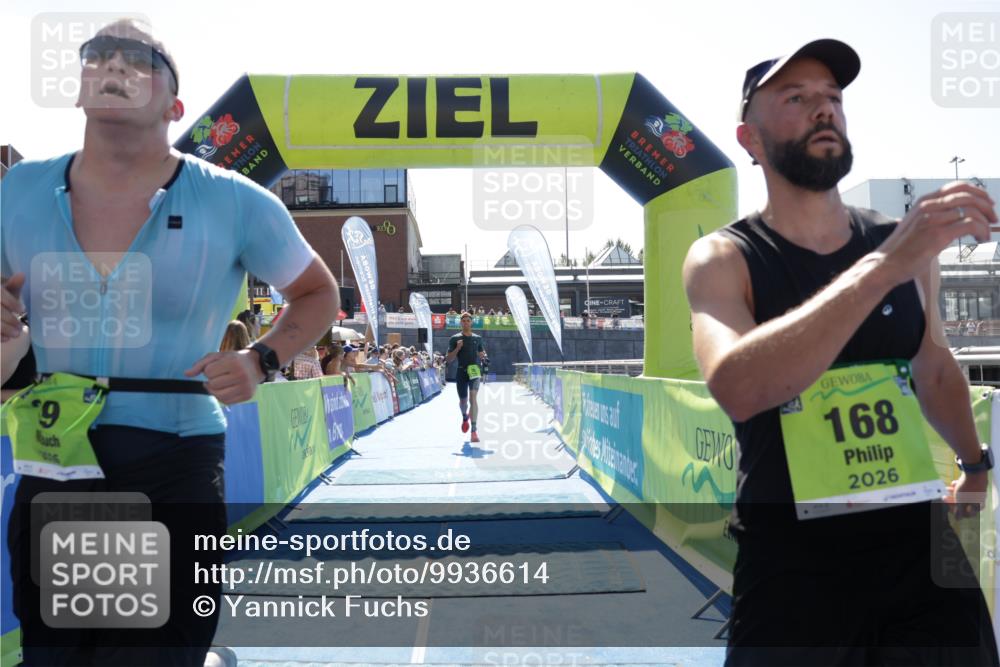 09.08.2026 - GEWOBA Citytriathlon Bremen Yannick Fuchs http://msf.ph/oto/9936614 09.08.2026 15:07:35 Ziel 29, 76, 168, 360 meine-sportfotos.de