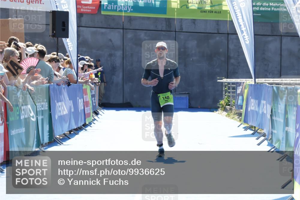 09.08.2026 - GEWOBA Citytriathlon Bremen Yannick Fuchs http://msf.ph/oto/9936625 09.08.2026 15:07:42 Ziel 140 meine-sportfotos.de