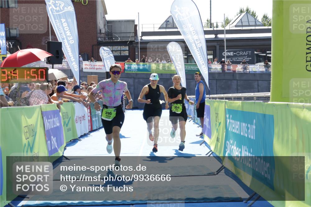 09.08.2026 - GEWOBA Citytriathlon Bremen Yannick Fuchs http://msf.ph/oto/9936666 09.08.2026 15:08:13 Ziel 128, 295, 304, 354 meine-sportfotos.de