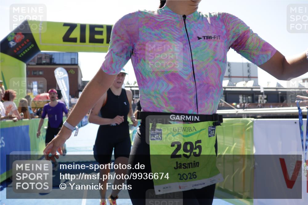 09.08.2026 - GEWOBA Citytriathlon Bremen Yannick Fuchs http://msf.ph/oto/9936674 09.08.2026 15:08:15 Ziel 128, 295, 304, 354 meine-sportfotos.de