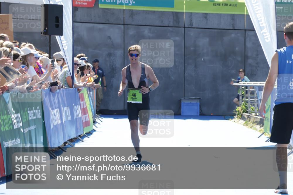 09.08.2026 - GEWOBA Citytriathlon Bremen Yannick Fuchs http://msf.ph/oto/9936681 09.08.2026 15:08:24 Ziel 46 meine-sportfotos.de