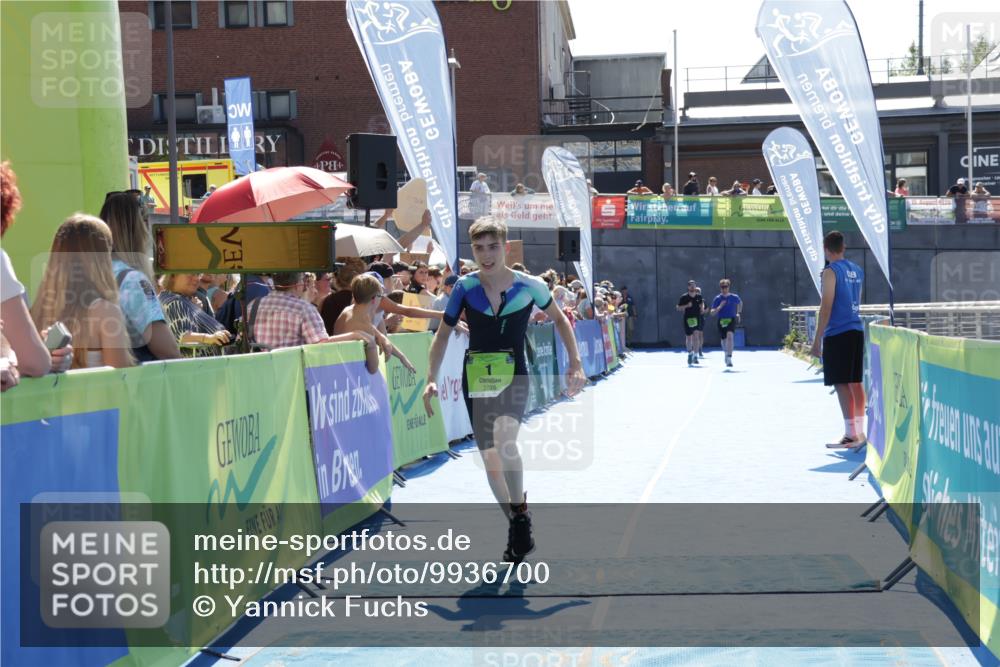 09.08.2026 - GEWOBA Citytriathlon Bremen Yannick Fuchs http://msf.ph/oto/9936700 09.08.2026 15:08:34 Ziel 1, 113 meine-sportfotos.de