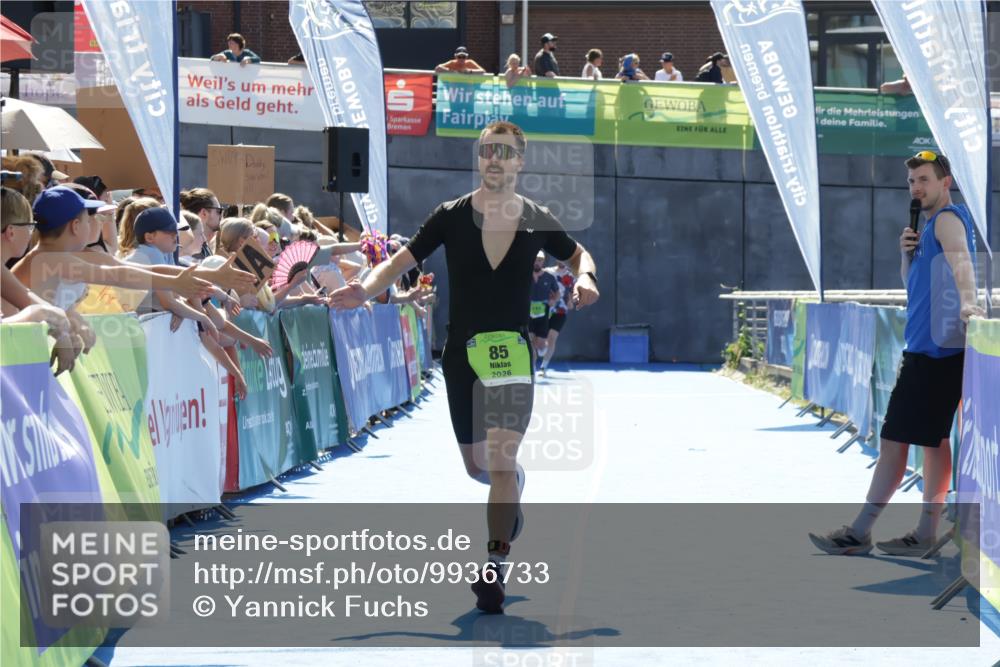 09.08.2026 - GEWOBA Citytriathlon Bremen Yannick Fuchs http://msf.ph/oto/9936733 09.08.2026 15:09:03 Ziel 84, 85 meine-sportfotos.de