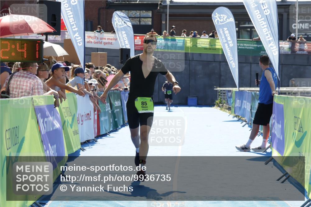 09.08.2026 - GEWOBA Citytriathlon Bremen Yannick Fuchs http://msf.ph/oto/9936735 09.08.2026 15:09:04 Ziel 85 meine-sportfotos.de