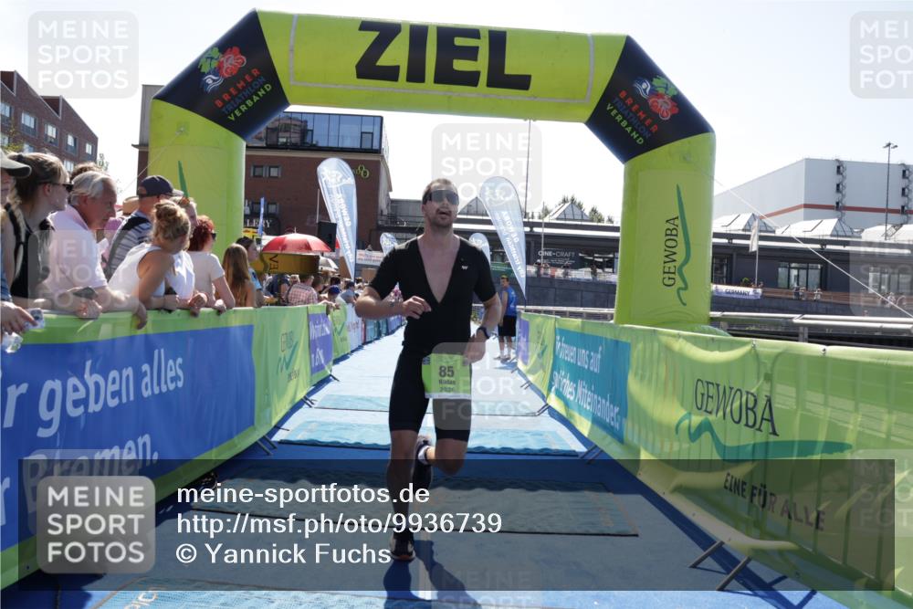 09.08.2026 - GEWOBA Citytriathlon Bremen Yannick Fuchs http://msf.ph/oto/9936739 09.08.2026 15:09:06 Ziel 85 meine-sportfotos.de