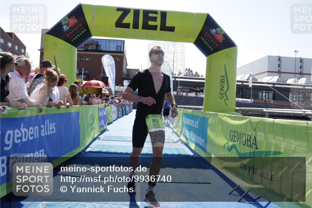 09.08.2026 - GEWOBA Citytriathlon Bremen Yannick Fuchs http://msf.ph/oto/9936740 09.08.2026 15:09:06 Ziel 85 meine-sportfotos.de