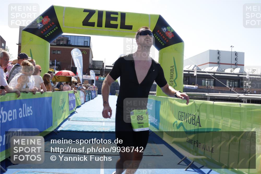 09.08.2026 - GEWOBA Citytriathlon Bremen Yannick Fuchs http://msf.ph/oto/9936742 09.08.2026 15:09:06 Ziel 85 meine-sportfotos.de