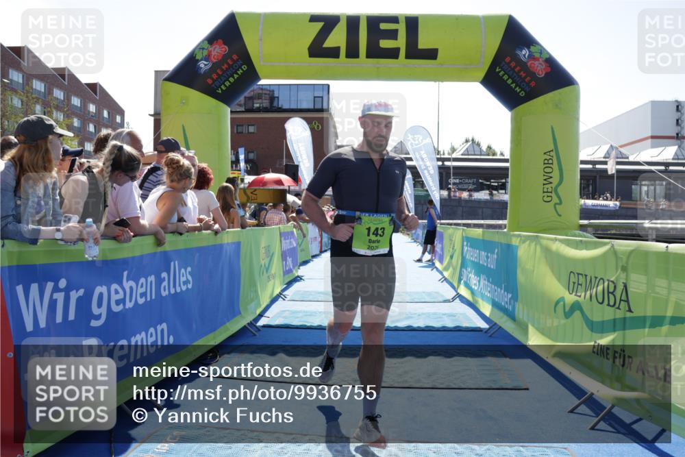 09.08.2026 - GEWOBA Citytriathlon Bremen Yannick Fuchs http://msf.ph/oto/9936755 09.08.2026 15:09:13 Ziel 119, 124, 143 meine-sportfotos.de