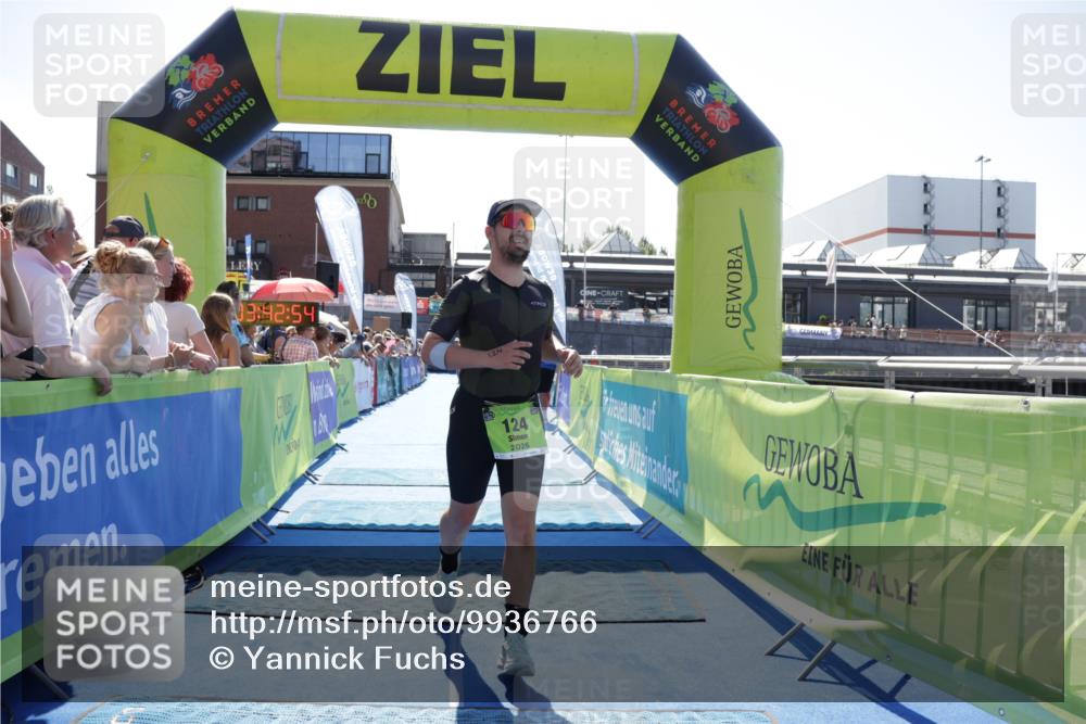 09.08.2026 - GEWOBA Citytriathlon Bremen Yannick Fuchs http://msf.ph/oto/9936766 09.08.2026 15:09:17 Ziel 119, 124, 143 meine-sportfotos.de