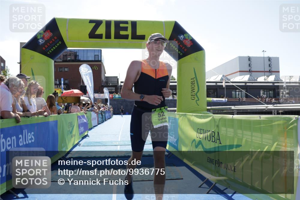 09.08.2026 - GEWOBA Citytriathlon Bremen Yannick Fuchs http://msf.ph/oto/9936775 09.08.2026 15:09:25 Ziel 52 meine-sportfotos.de