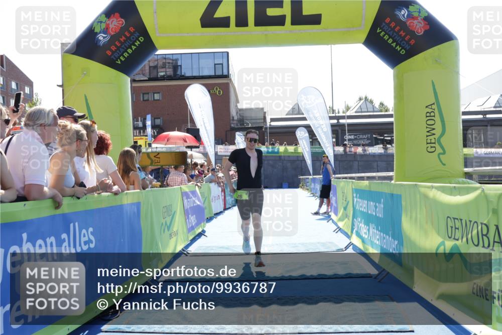 09.08.2026 - GEWOBA Citytriathlon Bremen Yannick Fuchs http://msf.ph/oto/9936787 09.08.2026 15:09:34 Ziel 26 meine-sportfotos.de