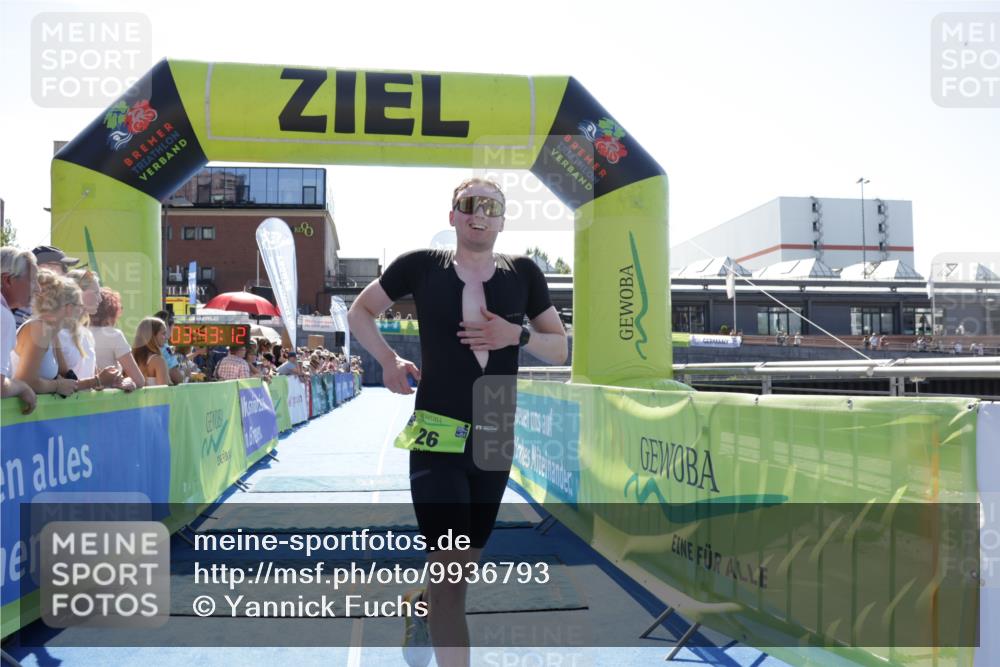 09.08.2026 - GEWOBA Citytriathlon Bremen Yannick Fuchs http://msf.ph/oto/9936793 09.08.2026 15:09:35 Ziel 26 meine-sportfotos.de
