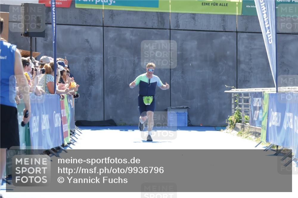 09.08.2026 - GEWOBA Citytriathlon Bremen Yannick Fuchs http://msf.ph/oto/9936796 09.08.2026 15:09:53 Ziel  meine-sportfotos.de
