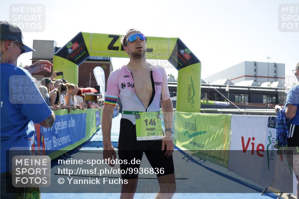 09.08.2026 - GEWOBA Citytriathlon Bremen Yannick Fuchs http://msf.ph/oto/9936836 09.08.2026 15:10:20 Ziel 144 meine-sportfotos.de