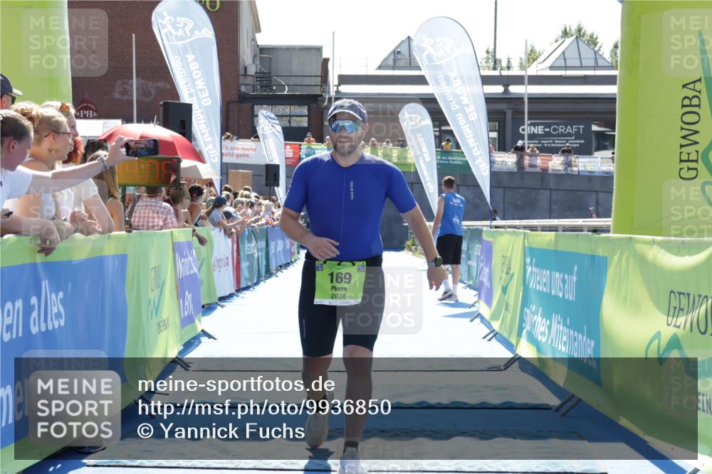 09.08.2026 - GEWOBA Citytriathlon Bremen Yannick Fuchs http://msf.ph/oto/9936850 09.08.2026 15:10:29 Ziel 169, 930 meine-sportfotos.de