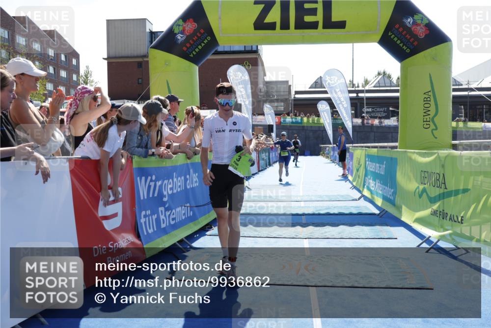 09.08.2026 - GEWOBA Citytriathlon Bremen Yannick Fuchs http://msf.ph/oto/9936862 09.08.2026 15:10:38 Ziel 3, 129, 302 meine-sportfotos.de