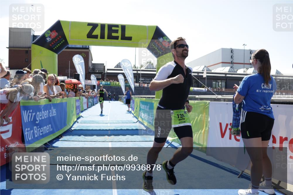 09.08.2026 - GEWOBA Citytriathlon Bremen Yannick Fuchs http://msf.ph/oto/9936878 09.08.2026 15:10:44 Ziel 59, 129, 302 meine-sportfotos.de