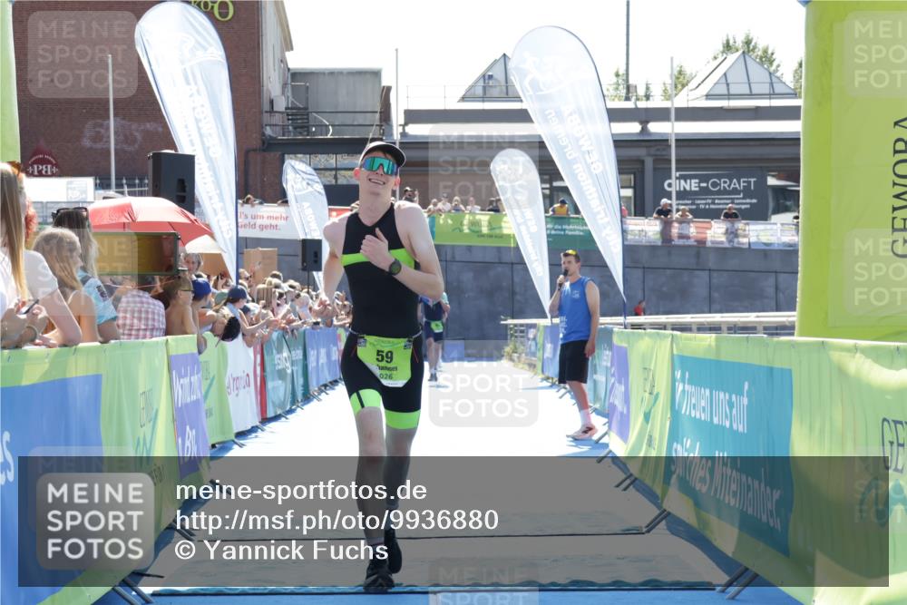 09.08.2026 - GEWOBA Citytriathlon Bremen Yannick Fuchs http://msf.ph/oto/9936880 09.08.2026 15:10:46 Ziel 59, 129 meine-sportfotos.de