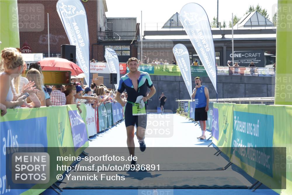 09.08.2026 - GEWOBA Citytriathlon Bremen Yannick Fuchs http://msf.ph/oto/9936891 09.08.2026 15:10:53 Ziel 27, 41 meine-sportfotos.de