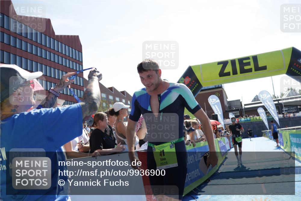 09.08.2026 - GEWOBA Citytriathlon Bremen Yannick Fuchs http://msf.ph/oto/9936900 09.08.2026 15:10:56 Ziel 27, 41 meine-sportfotos.de