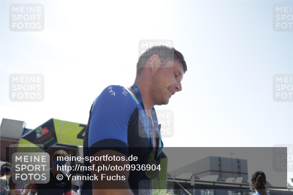 09.08.2026 - GEWOBA Citytriathlon Bremen Yannick Fuchs http://msf.ph/oto/9936904 09.08.2026 15:10:58 Ziel 27, 41, 159 meine-sportfotos.de