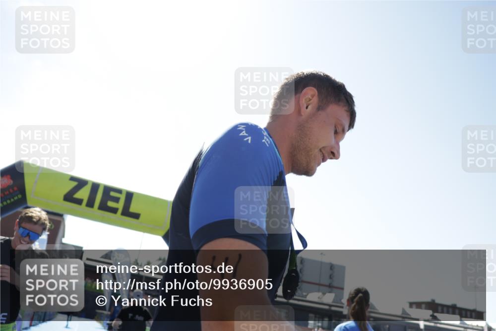 09.08.2026 - GEWOBA Citytriathlon Bremen Yannick Fuchs http://msf.ph/oto/9936905 09.08.2026 15:10:59 Ziel 27, 159 meine-sportfotos.de