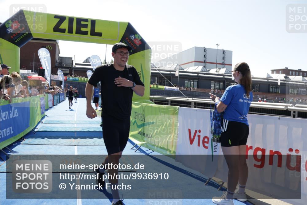 09.08.2026 - GEWOBA Citytriathlon Bremen Yannick Fuchs http://msf.ph/oto/9936910 09.08.2026 15:11:05 Ziel 159, 345 meine-sportfotos.de
