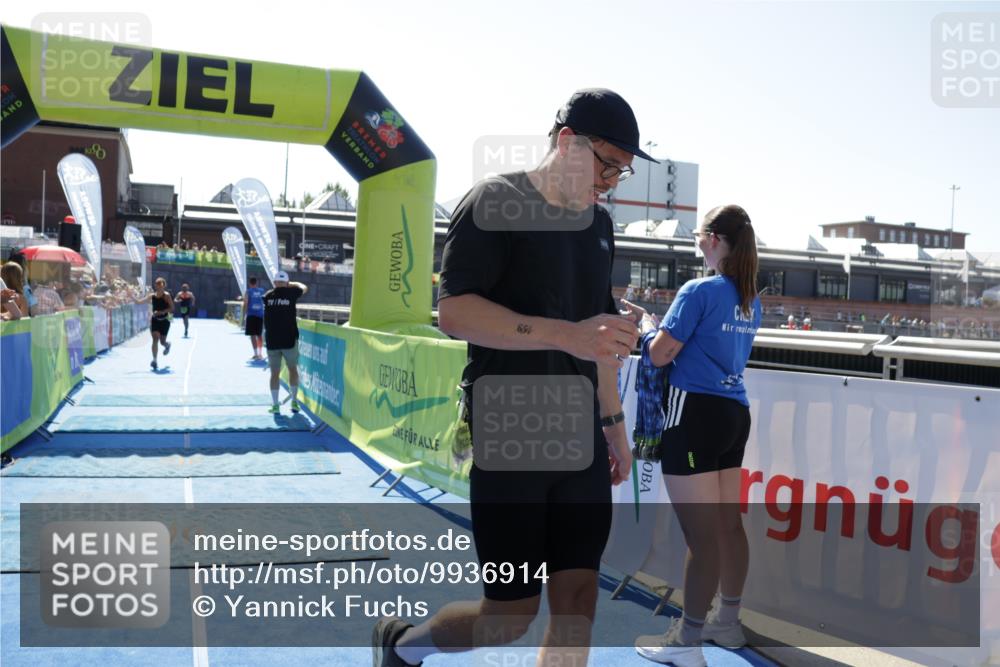 09.08.2026 - GEWOBA Citytriathlon Bremen Yannick Fuchs http://msf.ph/oto/9936914 09.08.2026 15:11:05 Ziel 159, 345 meine-sportfotos.de