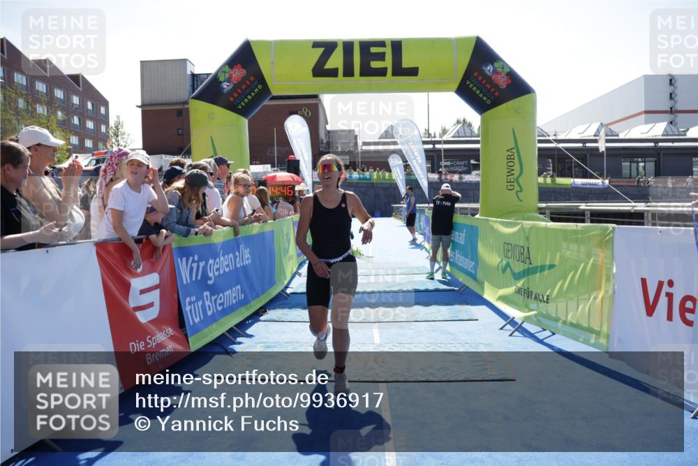 09.08.2026 - GEWOBA Citytriathlon Bremen Yannick Fuchs http://msf.ph/oto/9936917 09.08.2026 15:11:09 Ziel 345, 371 meine-sportfotos.de