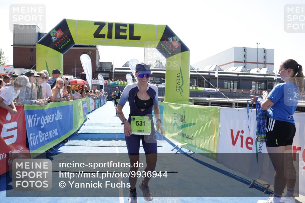 09.08.2026 - GEWOBA Citytriathlon Bremen Yannick Fuchs http://msf.ph/oto/9936944 09.08.2026 15:11:28 Ziel 118, 217, 531 meine-sportfotos.de