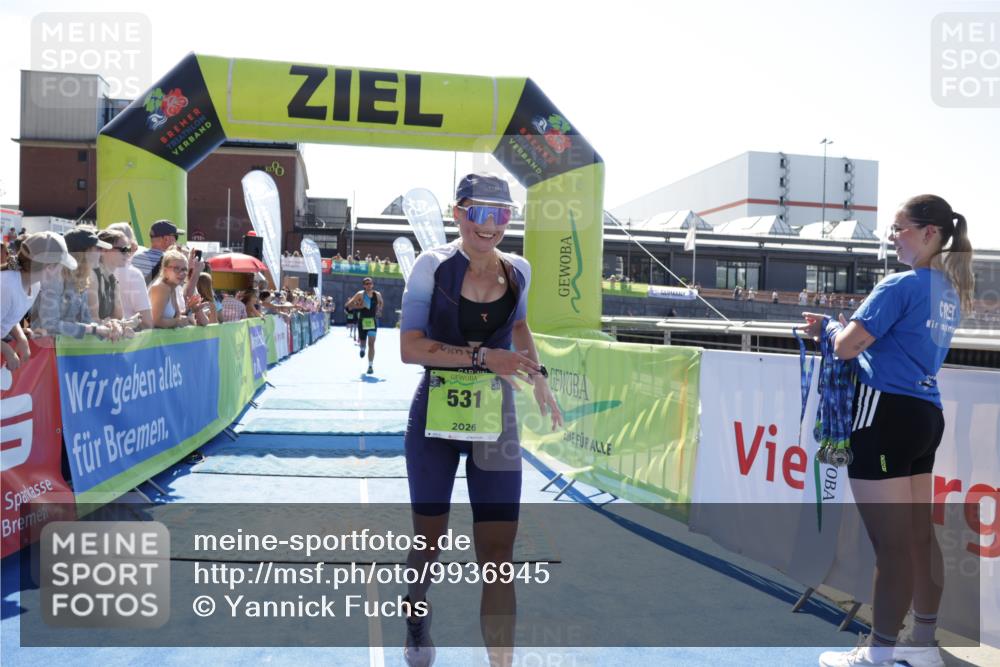 09.08.2026 - GEWOBA Citytriathlon Bremen Yannick Fuchs http://msf.ph/oto/9936945 09.08.2026 15:11:28 Ziel 118, 217, 531 meine-sportfotos.de
