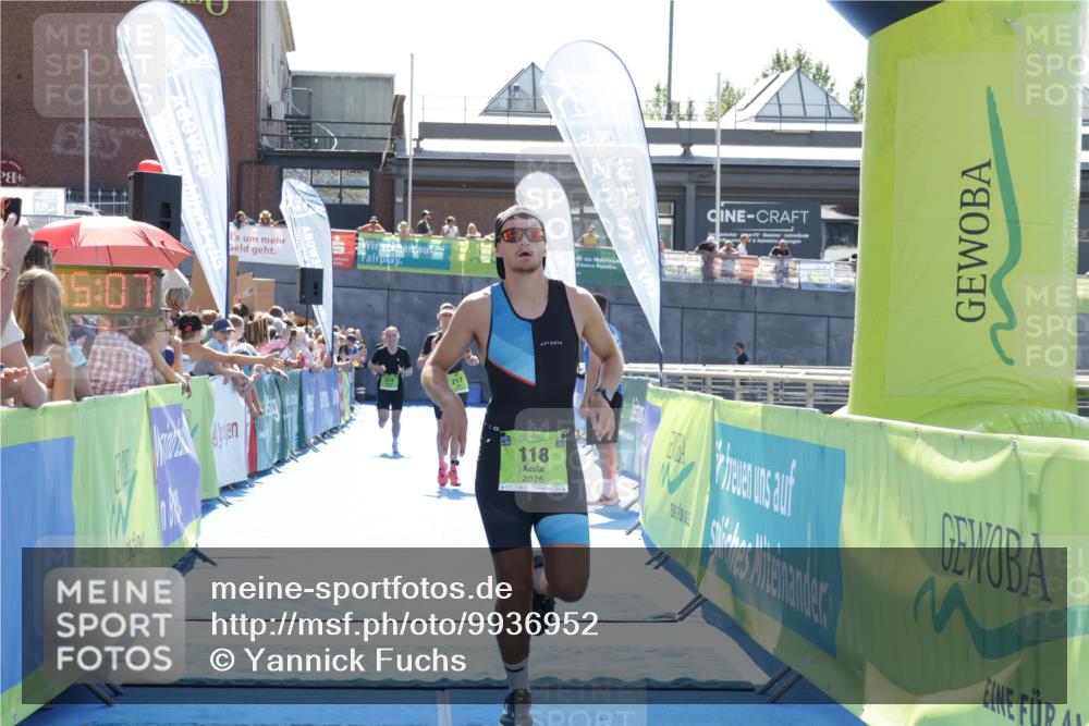 09.08.2026 - GEWOBA Citytriathlon Bremen Yannick Fuchs http://msf.ph/oto/9936952 09.08.2026 15:11:30 Ziel 118, 217, 218, 531 meine-sportfotos.de